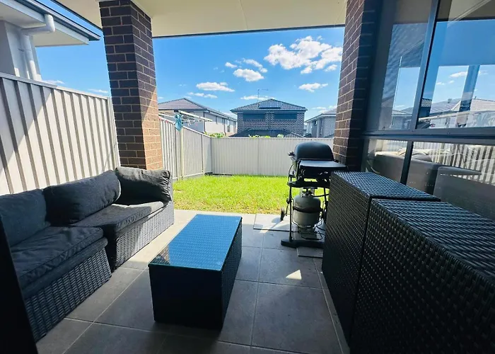 Delightful Austral Stay With Ac And Built-In Wardrobe